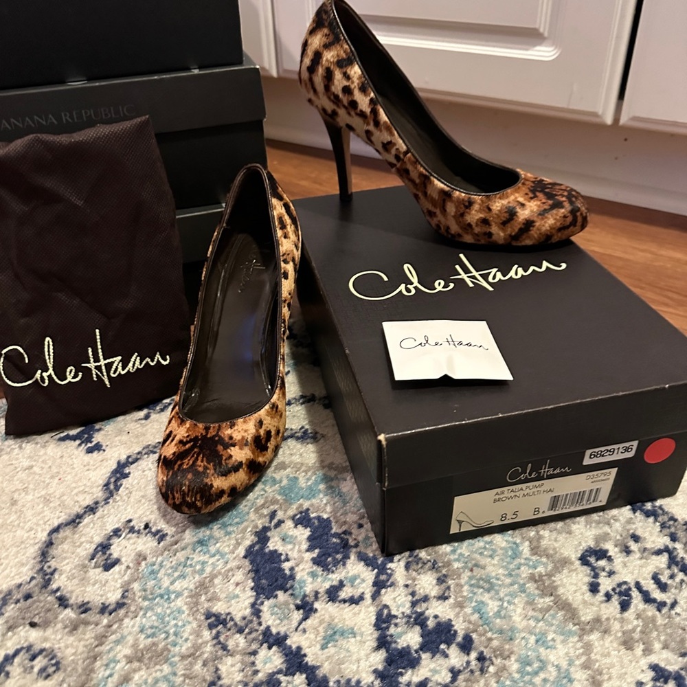 Nike Brown Heels Luxurious Design